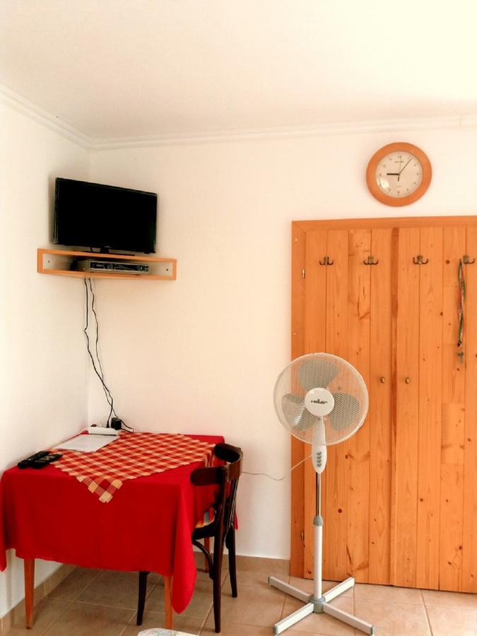 Julia Vendeghaz Sarrod Otel Dış mekan fotoğraf