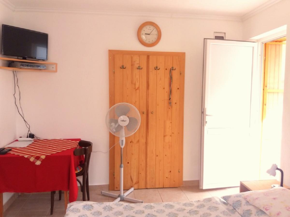 Julia Vendeghaz Sarrod Otel Dış mekan fotoğraf